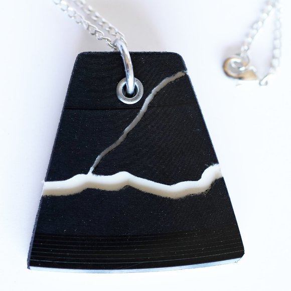 Black Vinyl Record Pendant Cracked w White Vinyl - Picture 1 of 4